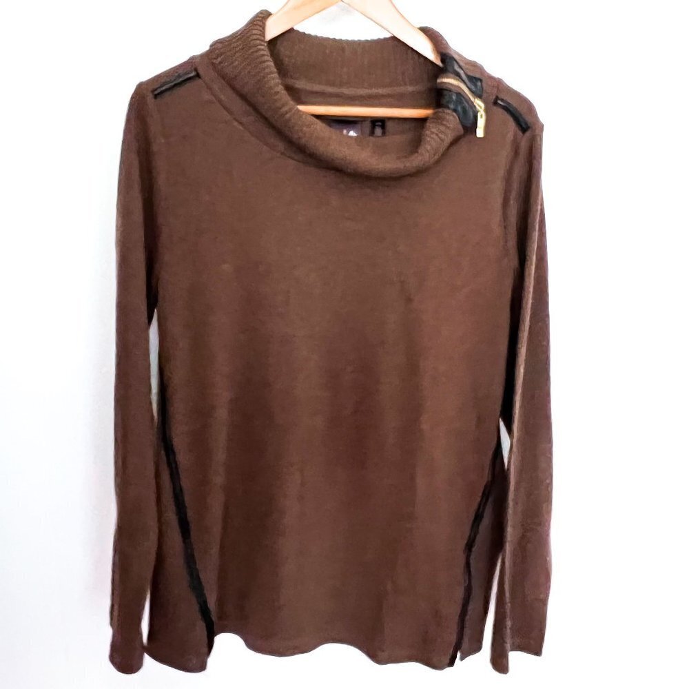 Rafaella Brown Sweater with faux leather trim Size Large - Picture 2 of 8